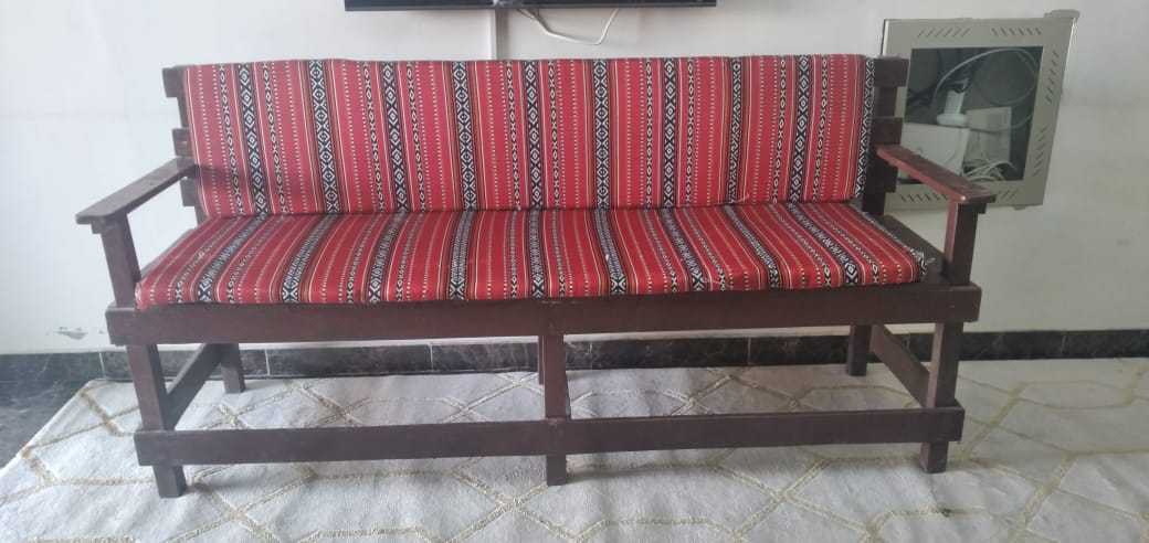 Wooden 3 seats chairs